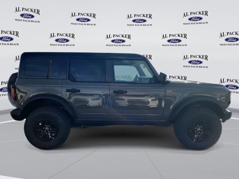 New 2025 Ford Bronco Badlands w/ Sasquatch Package image 6