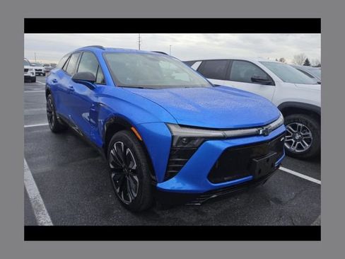 Certified 2024 Chevrolet Blazer EV RS image 1