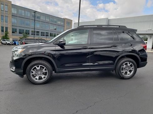 Used 2023 Honda Passport TrailSport image 5