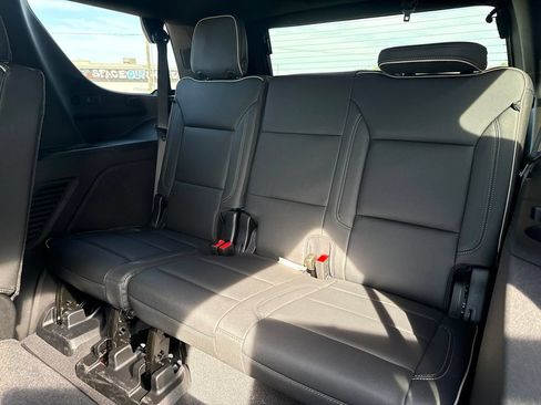 Used 2026 GMC Yukon Elevation AWD/4WD image 19