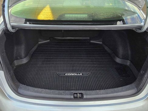 Used 2020 Toyota Corolla LE image 16