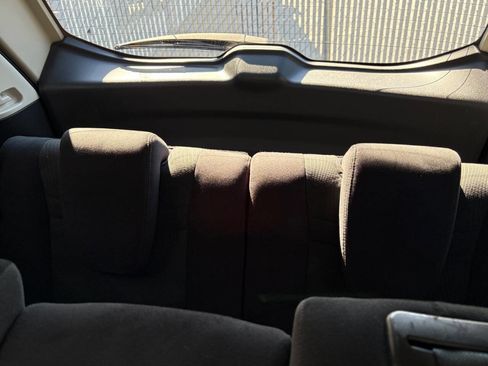 Used 2015 Nissan Rogue S w/ S Family Package image 13