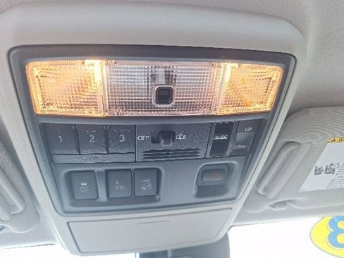 Used 2023 Toyota 4Runner Limited AWD/4WD image 26