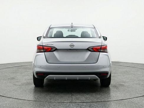 Used 2025 Nissan Versa SV FWD image 7
