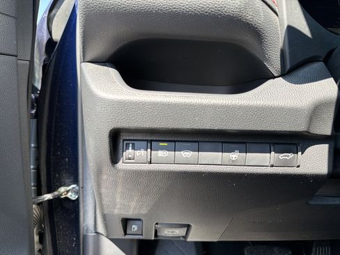 Used 2024 Toyota RAV4 SE w/ Weather & Moonroof Package AWD/4WD image 16