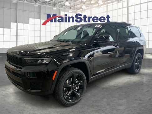 New 2025 Jeep Grand Cherokee L Altitude image 1