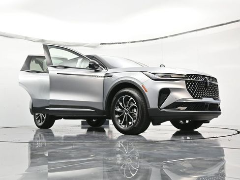 New 2026 Lincoln Nautilus Premier image 63