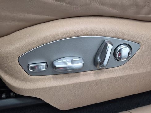 Used 2021 Porsche Macan S image 25