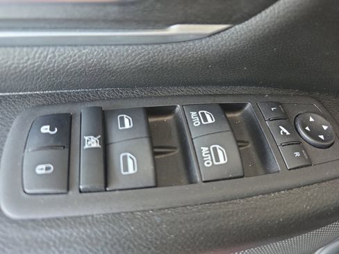 Used 2023 RAM 1500 Big Horn AWD/4WD image 27