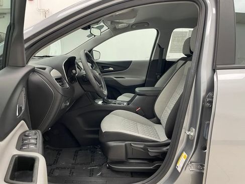 Used 2024 Chevrolet Equinox LS AWD/4WD image 9