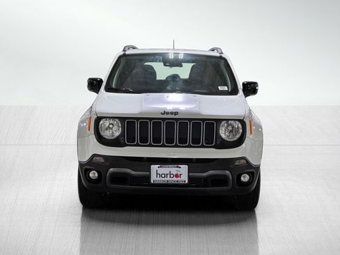 Used 2023 Jeep Renegade Latitude image 2
