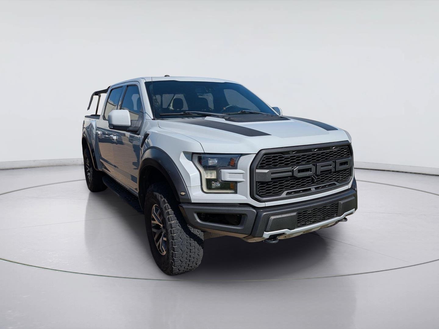 Used 2017 Ford F150 Raptor w/ Equipment Group 802A Luxury AWD/4WD image 16