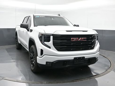 Used 2024 GMC Sierra 1500 Elevation w/ X31 Off-Road Package image 8