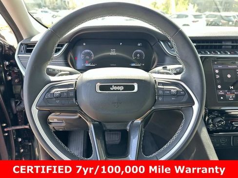 Certified 2023 Jeep Grand Cherokee Laredo AWD/4WD image 29