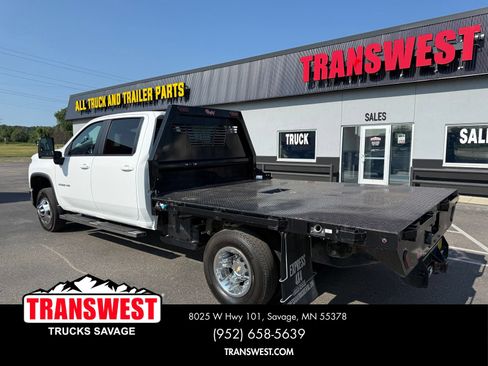 Used 2024 Chevrolet Silverado 3500 LT w/ Convenience Package AWD/4WD image 3