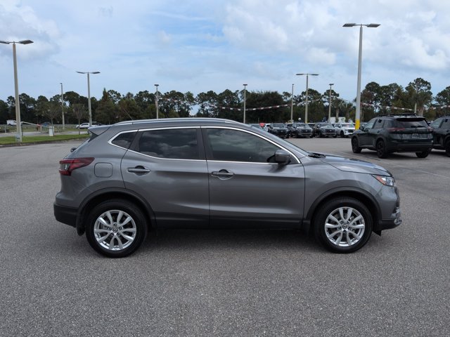 Used 2021 Nissan Rogue Sport SV FWD image 4