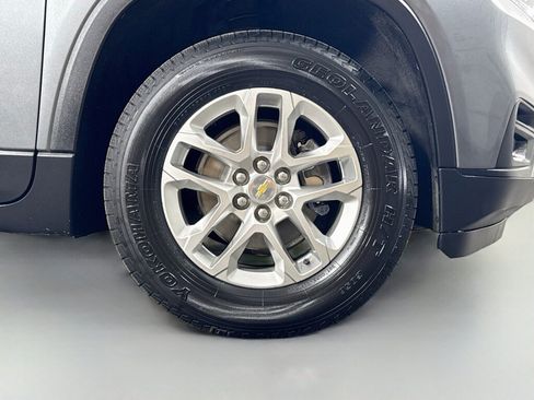 Used 2020 Chevrolet Traverse LS FWD image 41