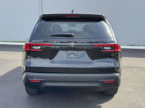 Used 2025 Toyota Grand Highlander XLE image 22