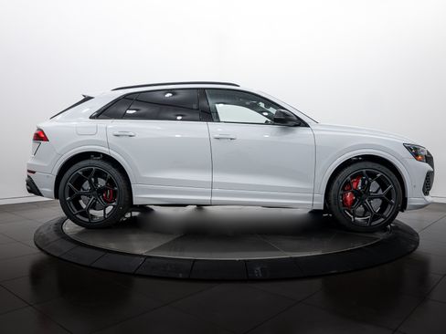 New 2026 Audi RS Q8 performance AWD/4WD image 3
