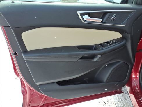 Used 2024 Ford Edge SEL w/ Convenience Package image 13