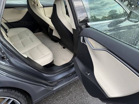 Used 2019 Tesla Model S 100D AWD/4WD image 9