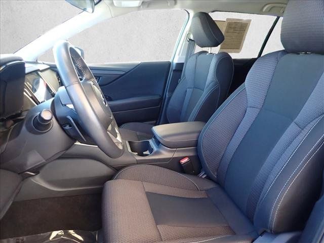 Used 2025 Subaru Outback Premium AWD/4WD image 12