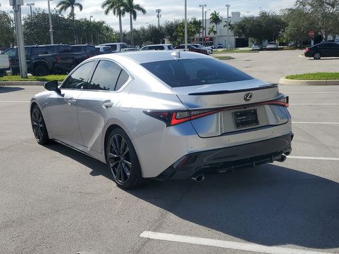 Used 2023 Lexus IS 350 F Sport image 9