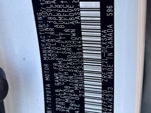 Used 2018 Toyota Corolla SE w/ Carpet Mat Package (TMS) FWD image 11