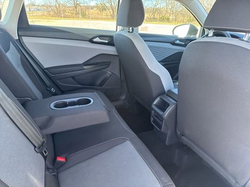 Used 2024 Volkswagen Taos S image 16