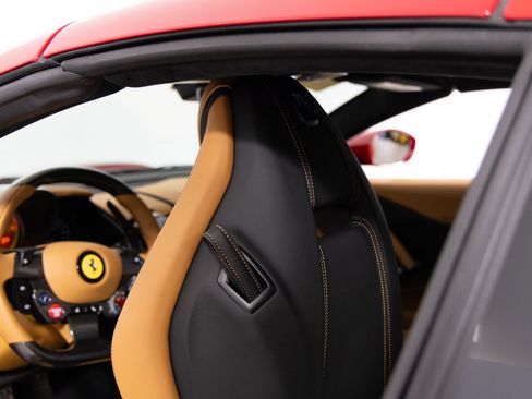 Used 2022 Ferrari 812 GTS RWD image 43