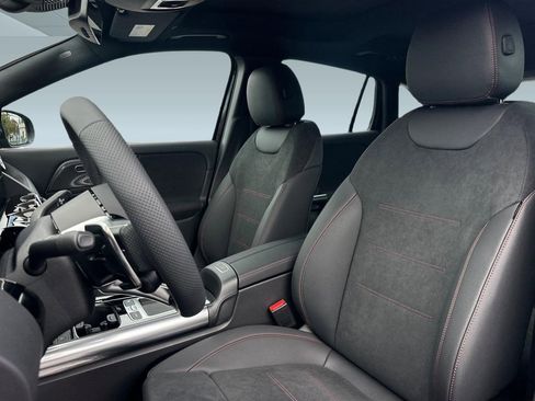 New 2026 Mercedes-Benz GLA 35 AMG 4MATIC image 20