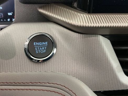 New 2026 Ford Explorer Active w/ Active Comfort Package image 23