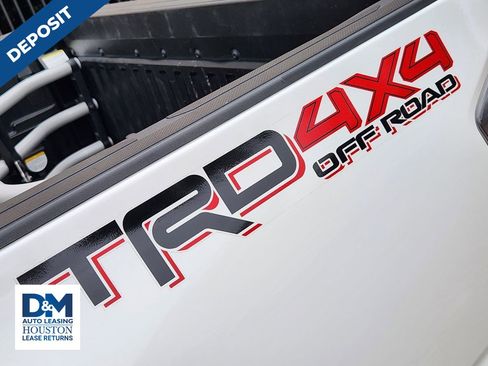 Used 2023 Toyota Tacoma TRD Off-Road image 17