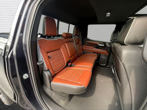 Used 2022 GMC Sierra 1500 Denali Ultimate AWD/4WD image 24