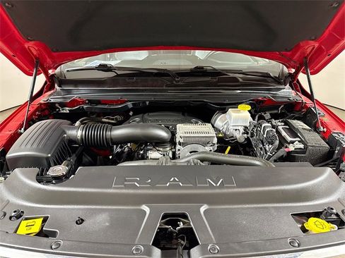 Used 2024 RAM 1500 Laramie image 29