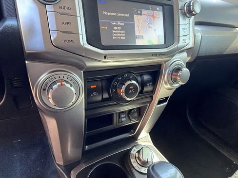 Used 2019 Toyota 4Runner SR5 AWD/4WD image 13