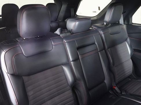 Used 2025 Ford Explorer ST-Line w/ ST-Line Street Pack image 35