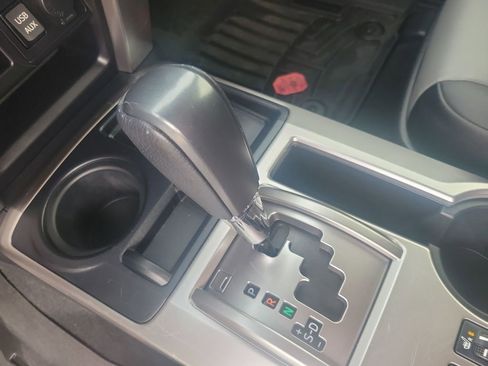 Certified 2019 Toyota 4Runner SR5 Premium image 30