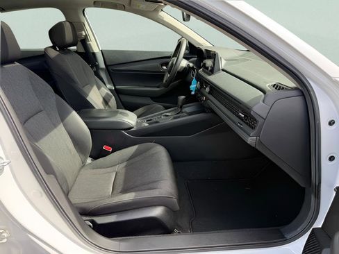 Used 2023 Honda Accord EX image 13