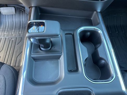 New 2026 GMC Sierra 1500 Elevation image 17