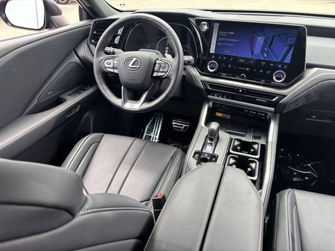 Used 2024 Lexus TX 500h AWD w/ Technology Package image 12