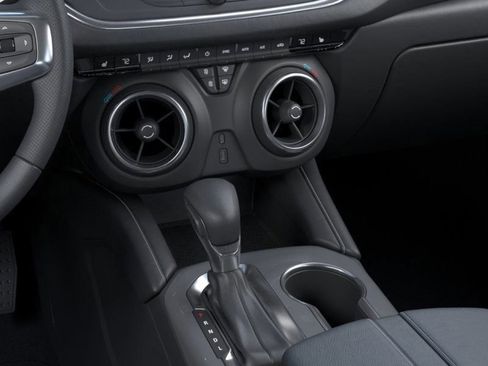 New 2026 Chevrolet Blazer LT image 23