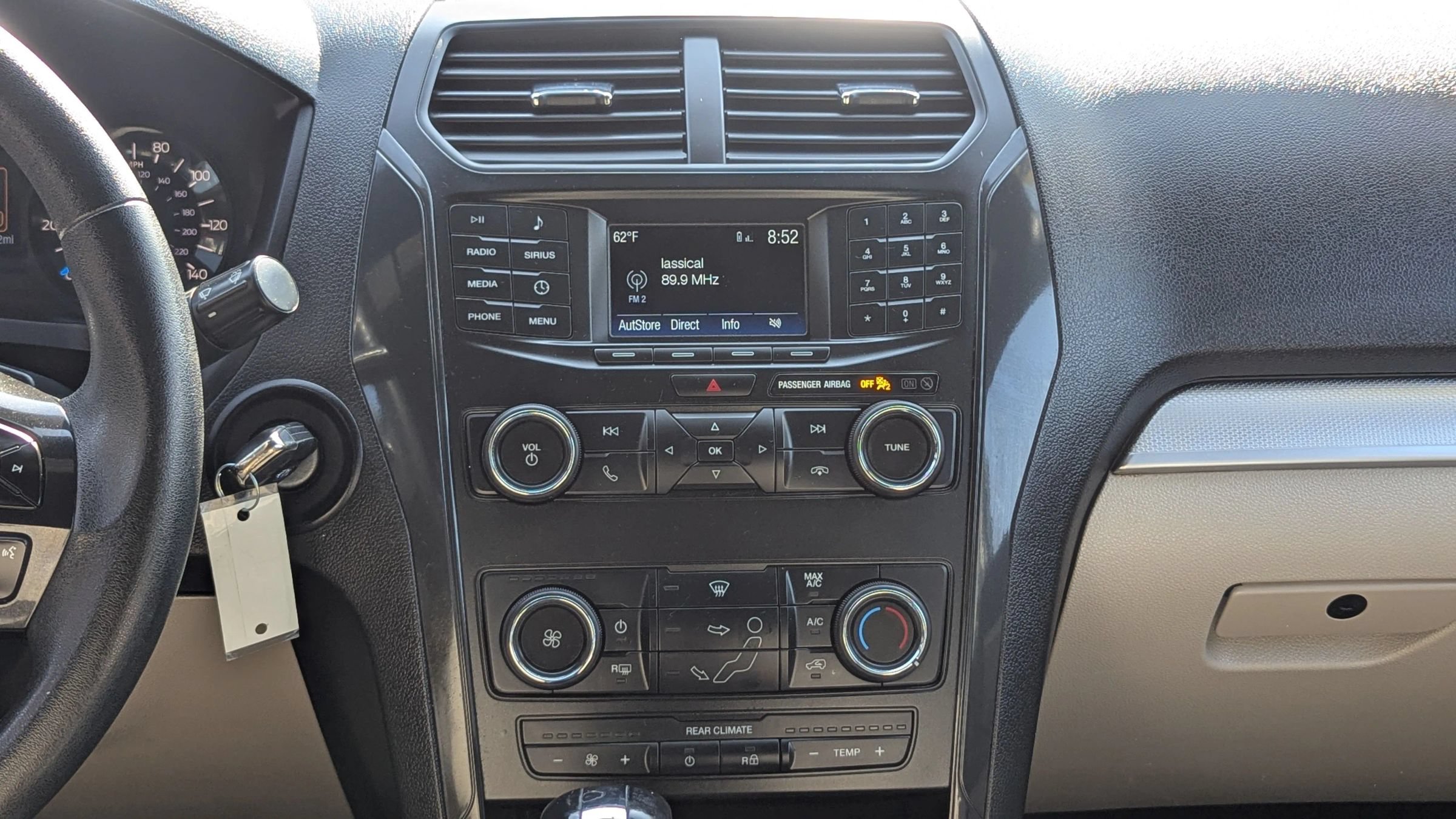 Used 2018 Ford Explorer FWD image 14