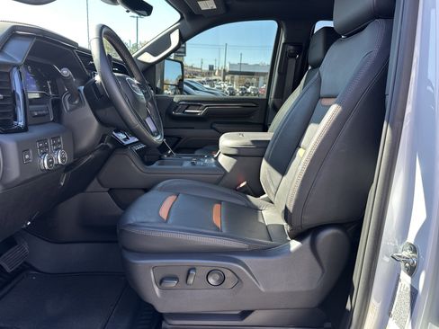 Certified 2025 GMC Sierra 2500 AT4 w/ AT4 Premium Plus Package image 9