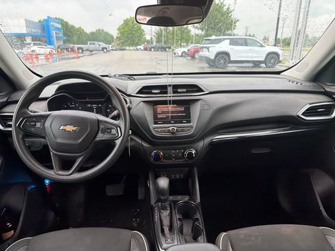 Used 2021 Chevrolet TrailBlazer LS FWD image 5