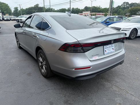 Used 2024 Honda Accord EX image 9