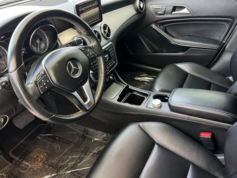 Used 2014 Mercedes-Benz CLA 250 image 12