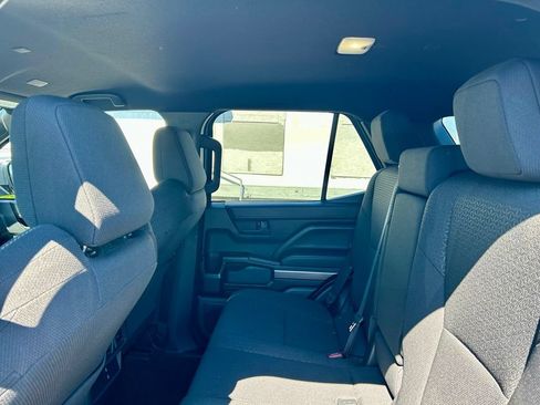 Certified 2025 Toyota 4Runner SR5 AWD/4WD image 12