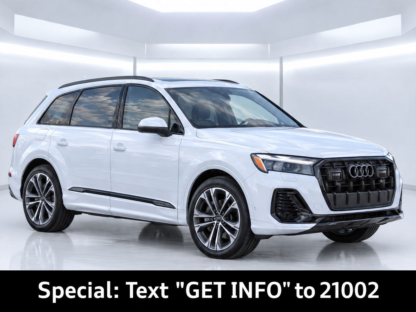 Used 2025 Audi Q7 2.0T Premium w/ Convenience Plus Package AWD/4WD image 2