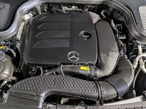 Used 2023 Mercedes-Benz GLC 300 4MATIC Coupe image 22